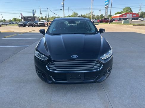 Used 2016 Ford Fusion Titanium image 24