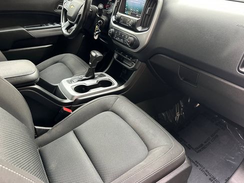 Used 2021 Chevrolet Colorado LT image 19