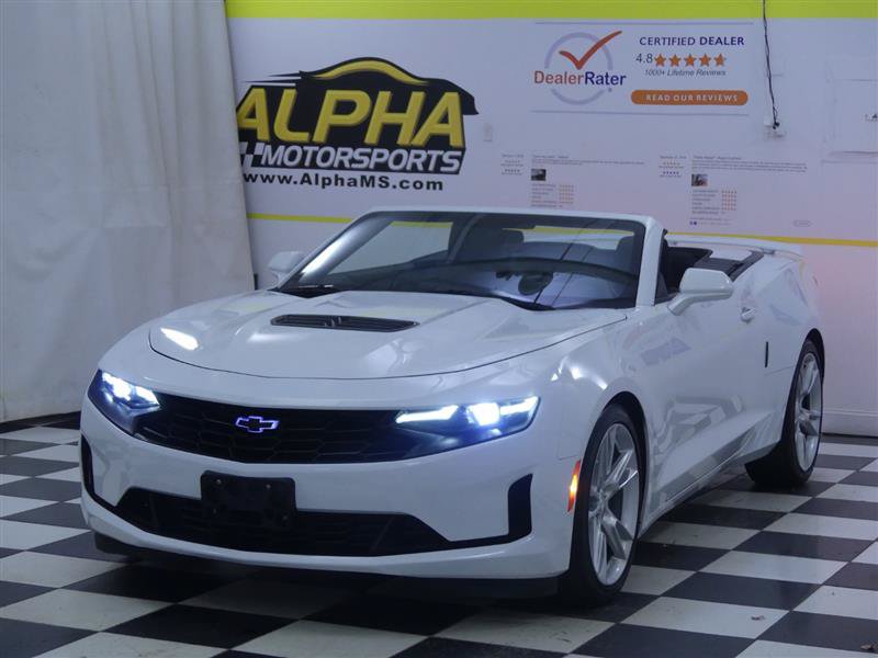 Used 2022 Chevrolet Camaro LT w/ Technology Package RWD image 2