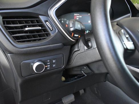 Used 2020 Ford Escape SE FWD image 19