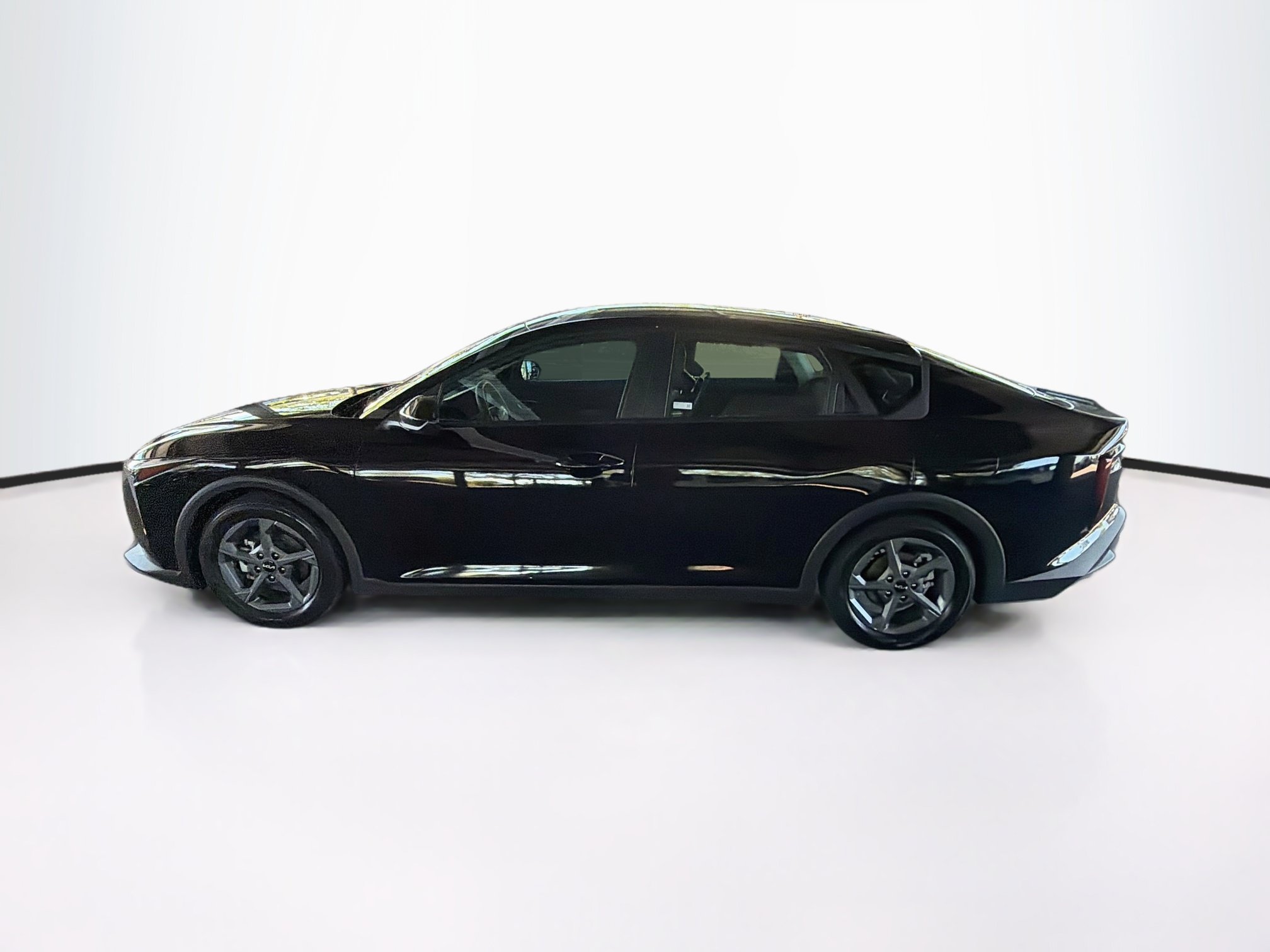 Used 2025 Kia K4 FWD image 4
