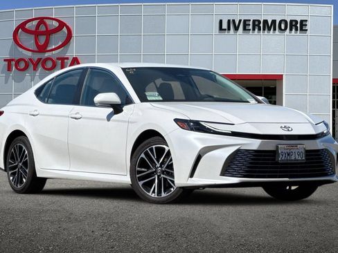 Certified 2026 Toyota Camry XLE AWD/4WD image 2