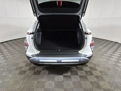 Used 2026 Hyundai Kona Limited FWD image 28