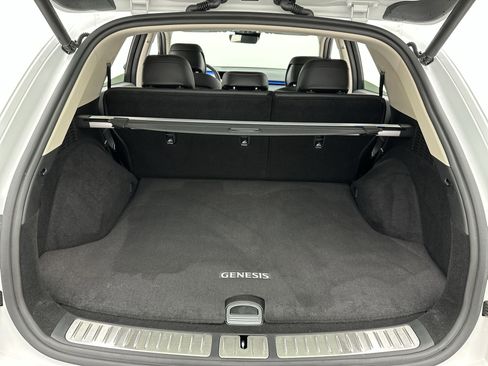 Certified 2026 Genesis GV70 2.5T Select image 24