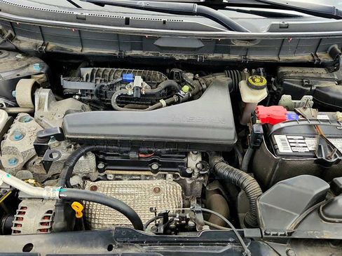 Used 2017 Nissan Rogue SV AWD/4WD image 24