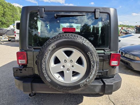Used 2012 Jeep Wrangler Sport AWD/4WD image 10
