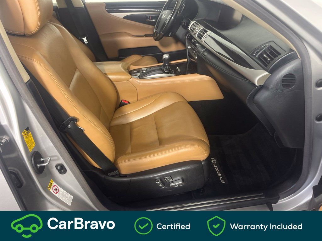 Used 2014 Lexus LS 460 AWD w/ Comfort Package image 16
