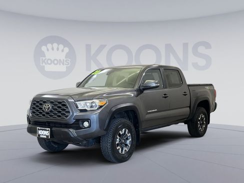 Used 2020 Toyota Tacoma TRD Off-Road w/ Technology Package AWD/4WD image 4