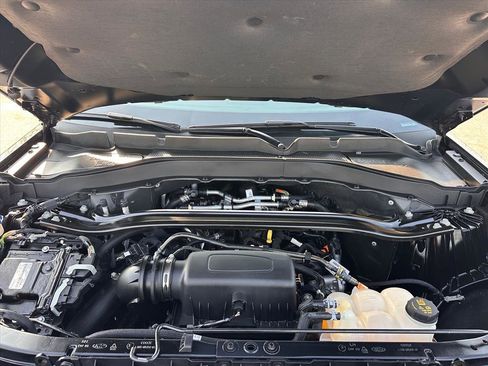 Certified 2023 Ford Explorer Limited w/ Limited Technology Package image 30