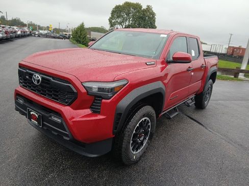 New 2025 Toyota Tacoma TRD Off-Road image 2