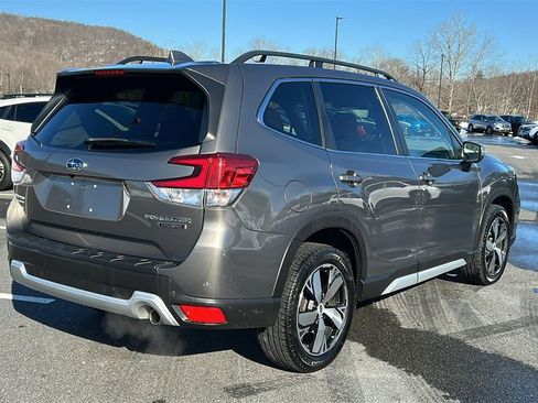 Used 2020 Subaru Forester Touring image 4