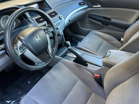 Used 2011 Honda Accord LX-P image 4
