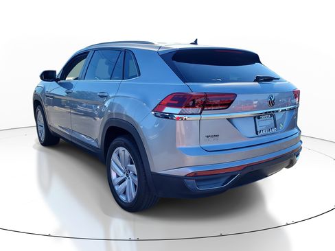 Used 2021 Volkswagen Atlas Cross Sport SE image 5