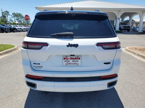 Used 2023 Jeep Grand Cherokee L Summit AWD/4WD image 4