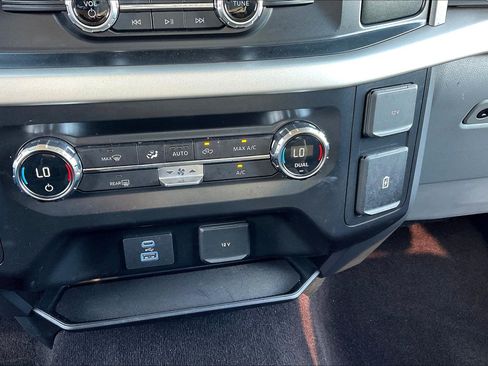 Used 2021 Ford F150 XLT w/ Equipment Group 301A Mid RWD image 30