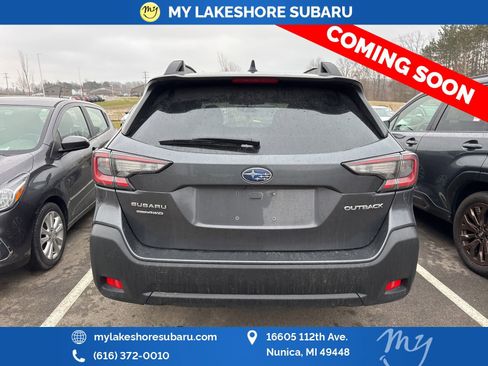 Used 2025 Subaru Outback Premium image 7