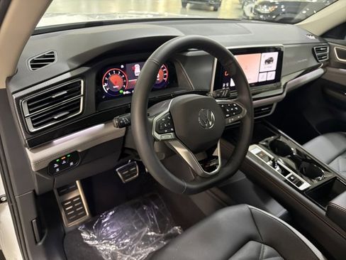 New 2026 Volkswagen Atlas Peak Edition AWD/4WD image 15