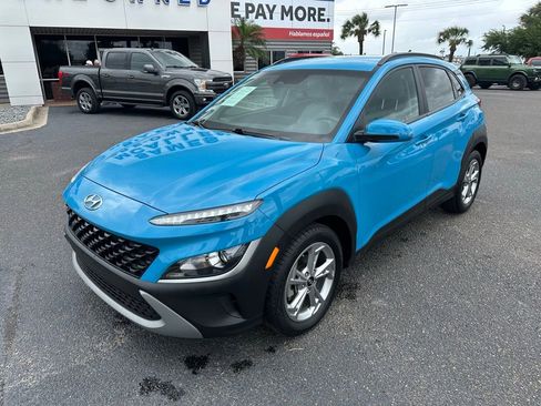 Used 2023 Hyundai Kona SEL image 2