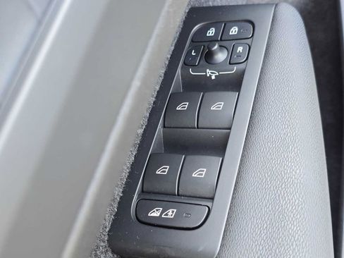 Certified 2023 Volvo XC40 Recharge Core w/ Protection Package Premier AWD/4WD image 22