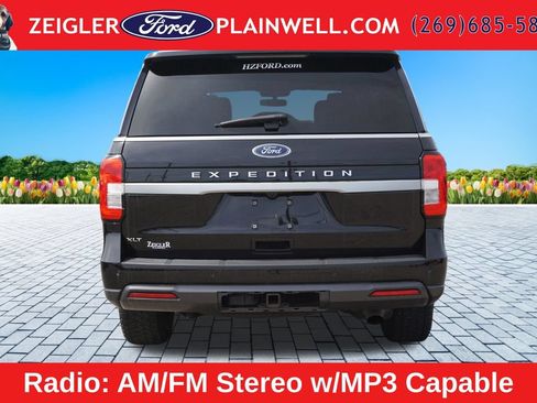 Used 2024 Ford Expedition XLT AWD/4WD image 4