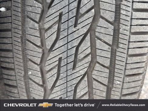 Used 2025 Buick Enclave Preferred image 35