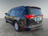 Used 2020 Chrysler Voyager Lxi image 5