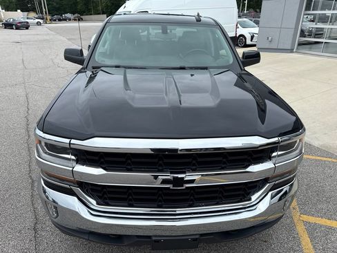 Used 2017 Chevrolet Silverado 1500 LT w/ LPO, Black Pack AWD/4WD image 12