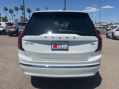 New 2026 Volvo XC90 T8 Ultra w/ Protection Package