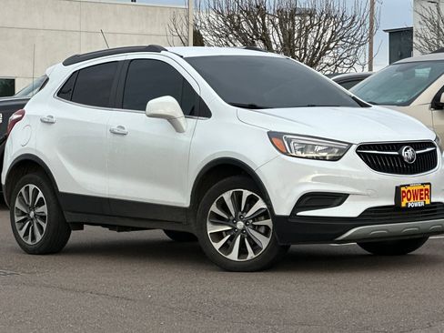 Used 2022 Buick Encore Preferred w/ Safety Package image 2