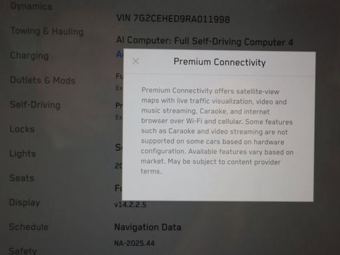 Used 2024 Tesla Cybertruck AWD Crew Cab image 14