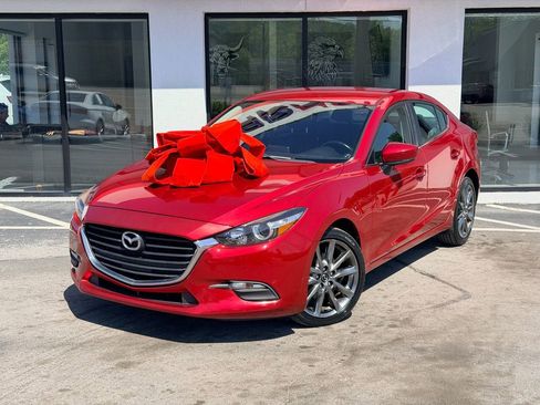 Used 2018 MAZDA MAZDA3 Touring FWD image 1