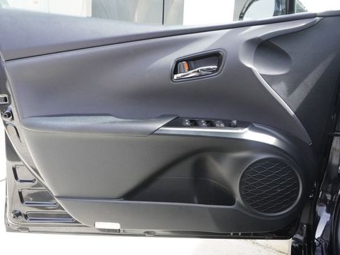 Used 2017 Toyota Prius Four Touring w/ Premium Convenience Package FWD image 17