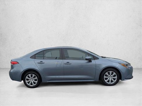 Used 2023 Toyota Corolla LE FWD image 4