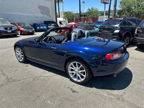 Used 2011 MAZDA MX-5 Miata Touring w/ Suspension Pkg image 12