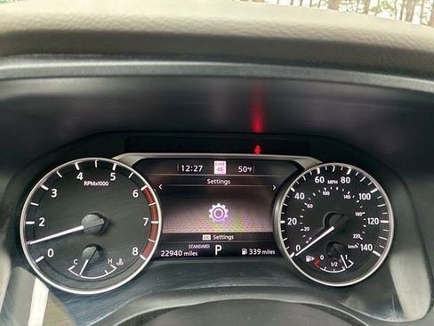 Used 2023 Nissan Rogue SL w/ SL Premium Package image 29