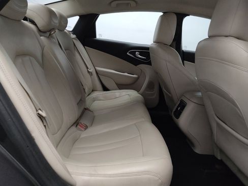 Used 2015 Chrysler 200 C image 19