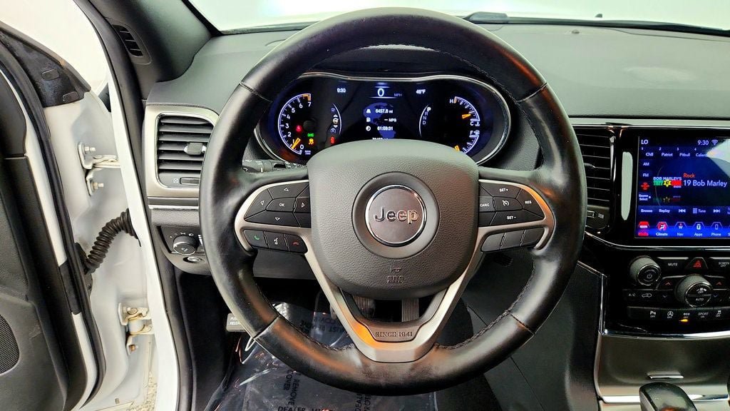 Used 2020 Jeep Grand Cherokee Limited AWD/4WD image 13