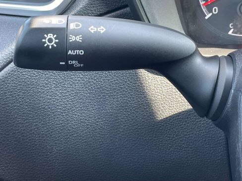 Used 2022 Toyota Corolla Cross LE AWD/4WD image 24