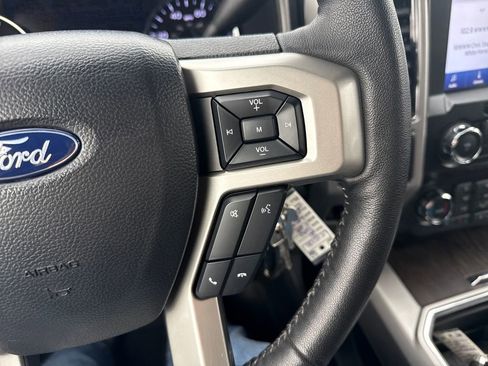 Used 2020 Ford F250 Lariat image 39