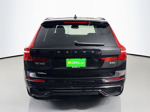 Used 2025 Volvo XC60 B5 Plus AWD/4WD image 8