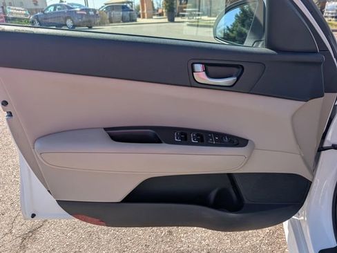 Used 2016 Kia Optima LX image 9