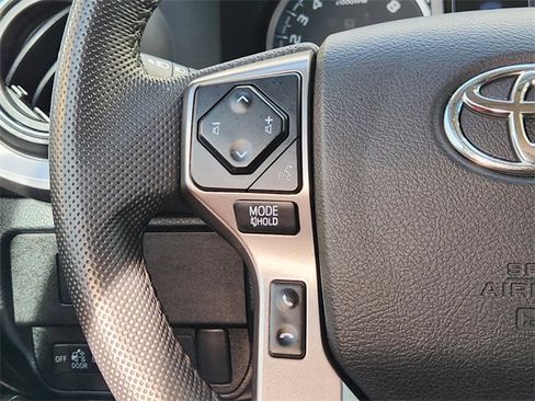 Used 2022 Toyota Tacoma SR5 image 27