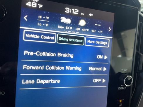 Used 2024 Subaru Crosstrek 2.0i Premium image 6