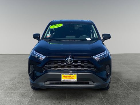 Used 2025 Toyota RAV4 LE image 8