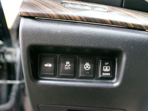 Used 2016 Nissan Maxima Platinum FWD image 19