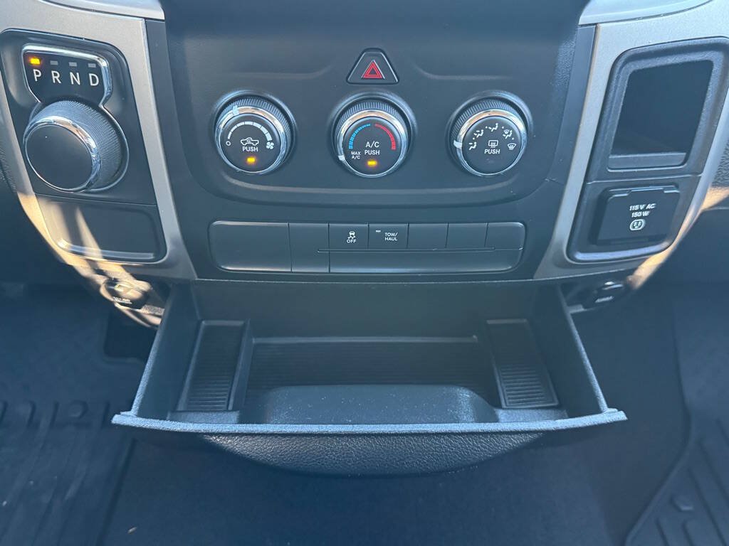 Used 2016 RAM 1500 Big Horn RWD image 16