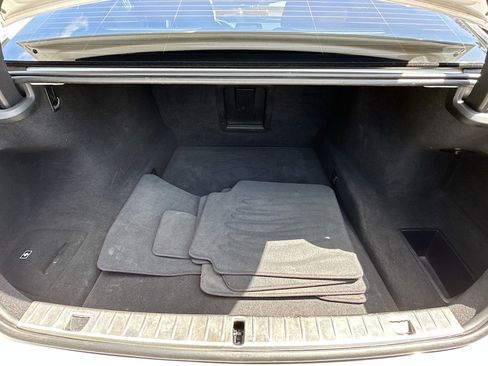 Used 2020 BMW 740i w/ M Sport Package image 28