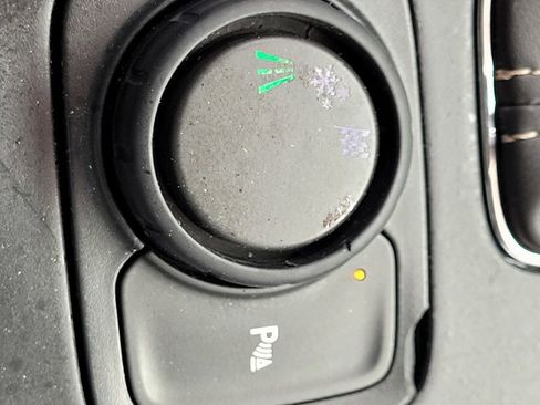 Used 2019 GMC Acadia SLE w/ Driver Alert Package I image 26