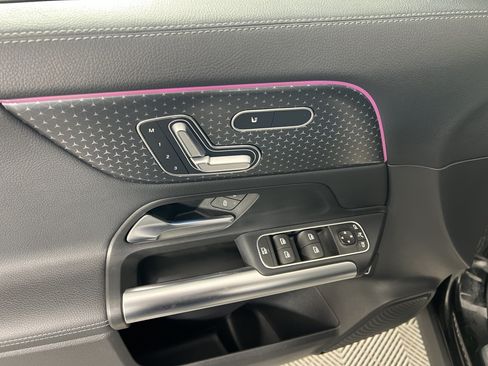 Certified 2025 Mercedes-Benz GLA 250 4MATIC image 18