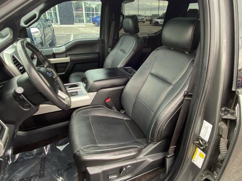Used 2017 Ford F150 Lariat w/ Equipment Group 502A Luxury AWD/4WD image 21